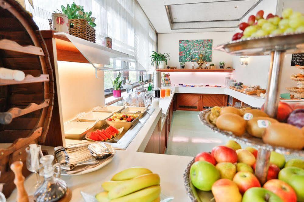 Arotel Best Living Nuernberg Екстер'єр фото