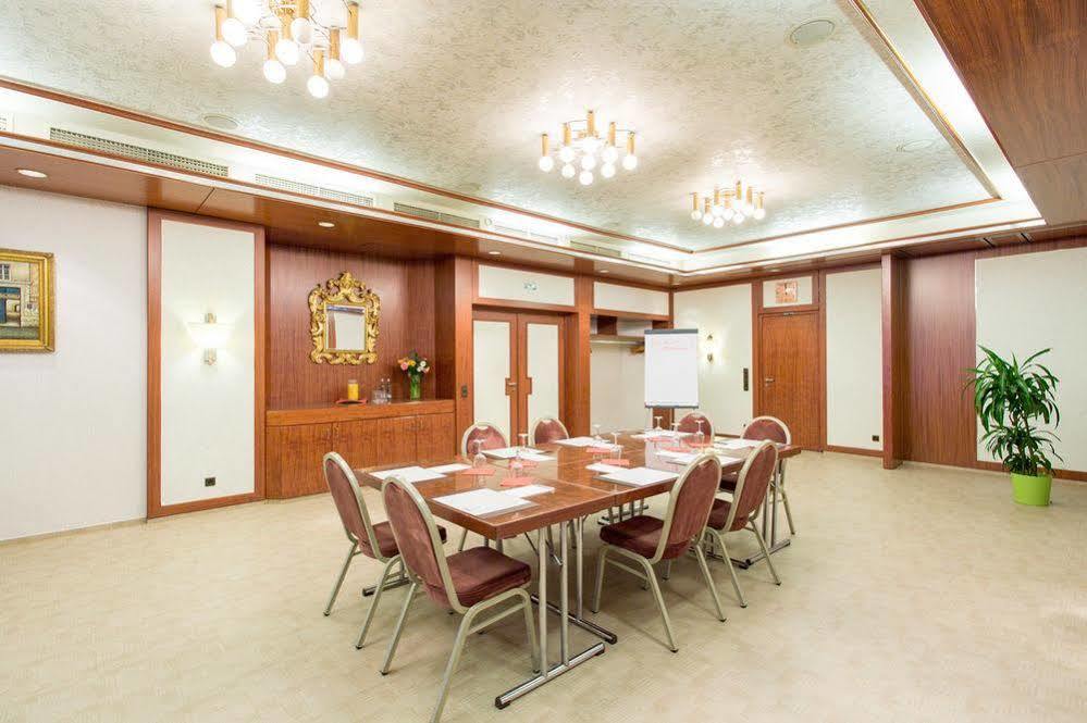 Arotel Best Living Nuernberg Екстер'єр фото